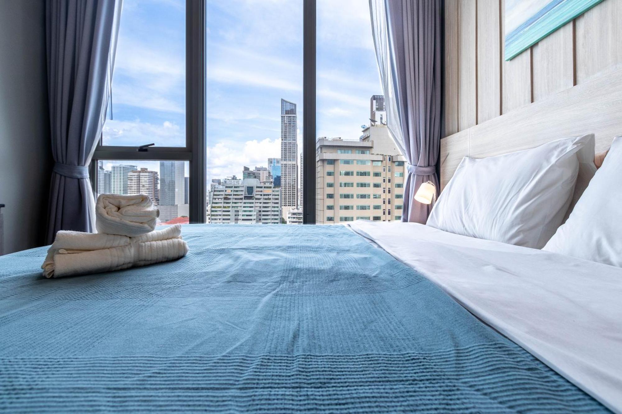 Hyde Sukhumvit 11 Branded Suites Бангкок Екстер'єр фото